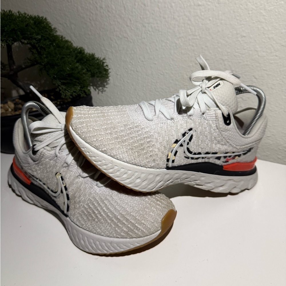 Nike White and Orange Running Shoes